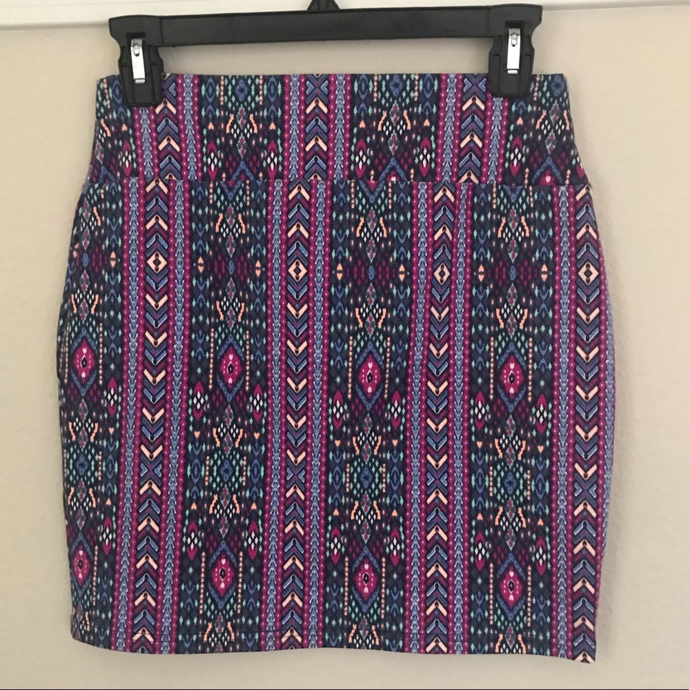 Bodycon Skirt - Picture 2 of 4